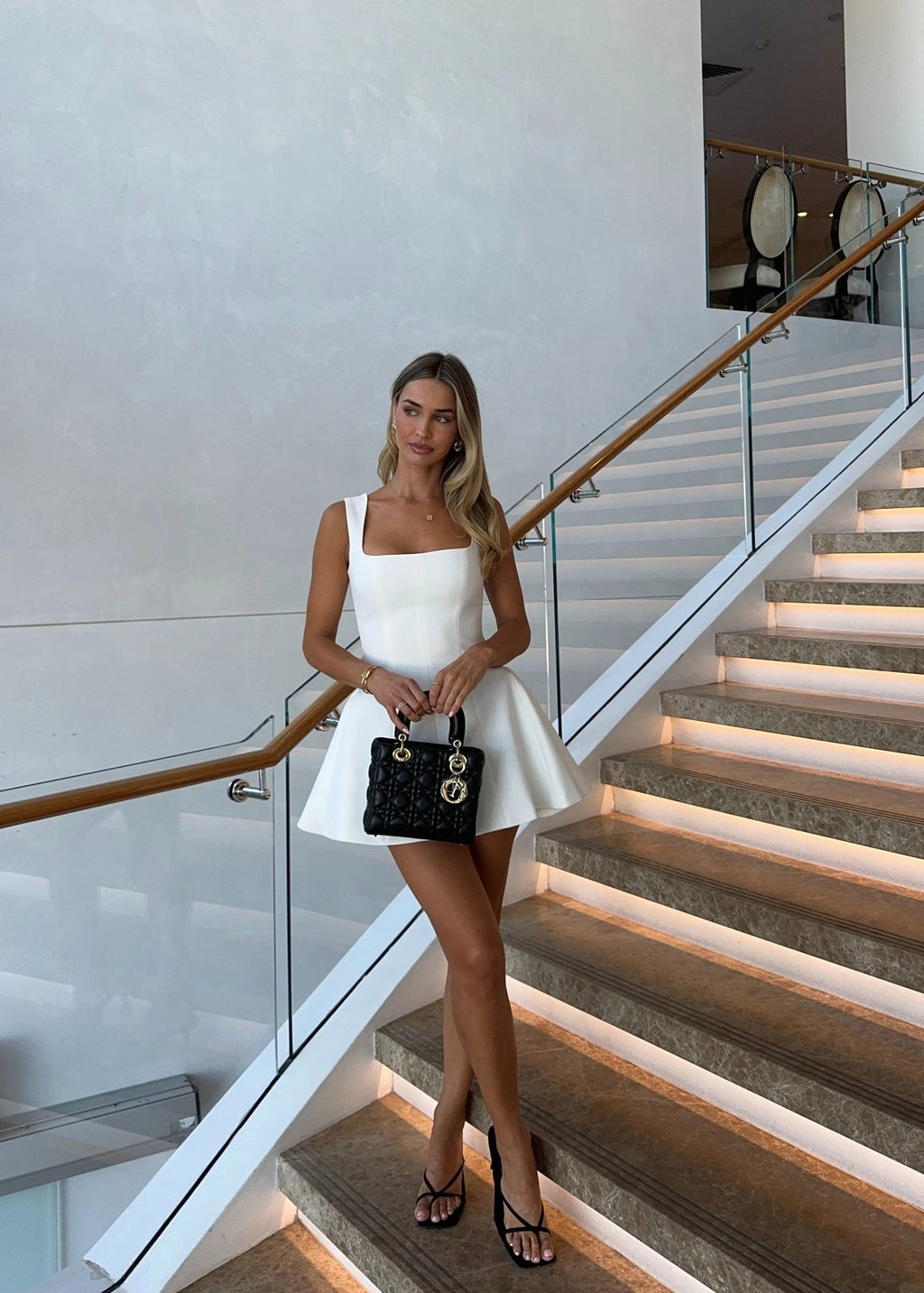 Divi | Witte Skaterjurk met Brede Bandjes & Vierkante Hals